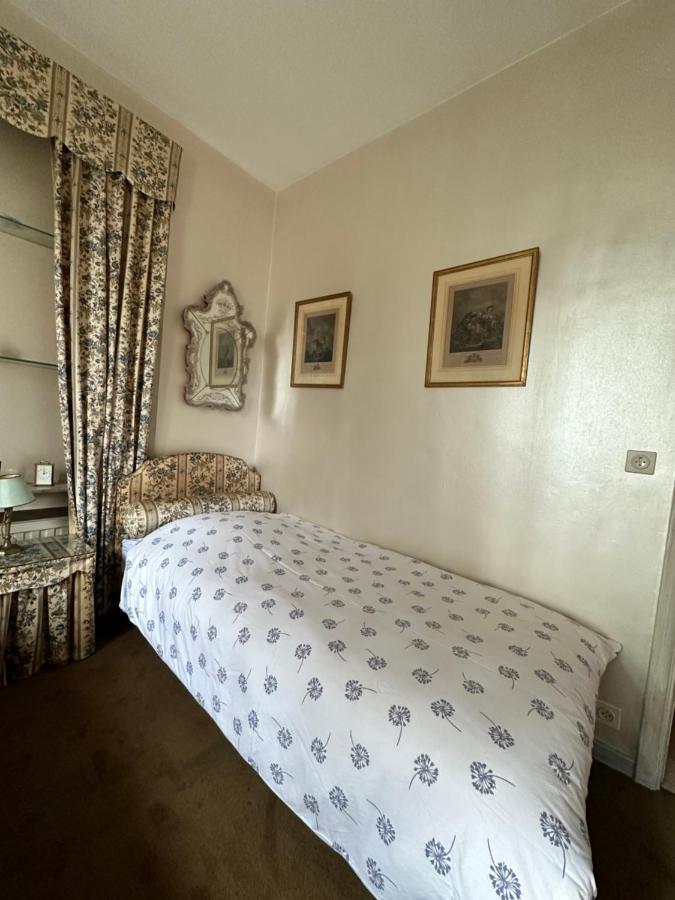 House Of Tanya Bed & Breakfast Брюксел Екстериор снимка